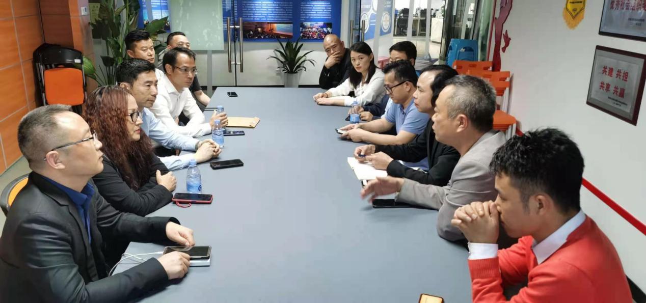 喀什地区深圳片区招商分局 “云签约” 5亿投资进驻深圳产业园